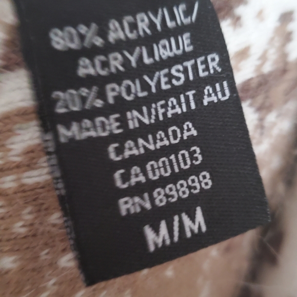 Faux fur women's coat size M made in Canada - Picture 3 of 9